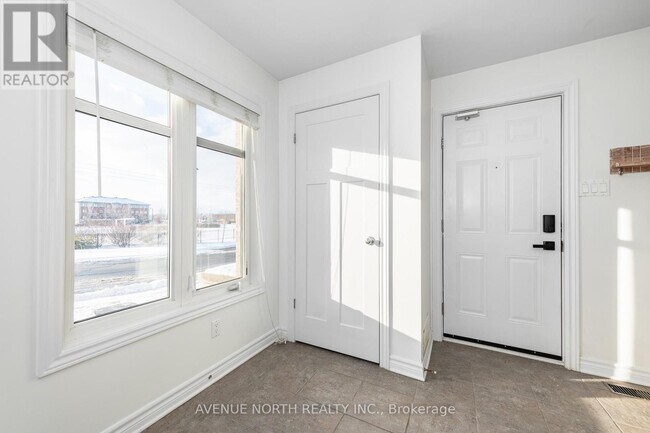 Building Photo - 2391 Esprit Dr