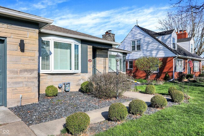 Foto del edificio - 1240 N Irvington Ave