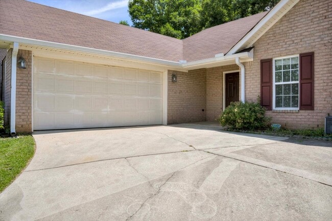 Building Photo - 4557 Country Glen Cir