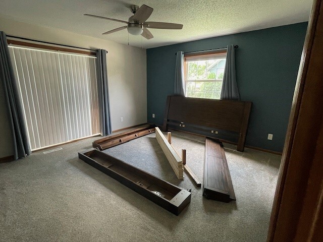 Master Bedroom - 1139 N Glenwood Cir