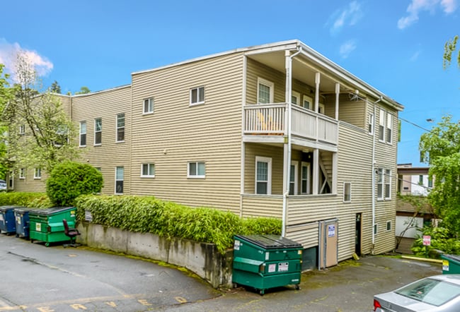 Building Photo - Abbey Park Apartments in Vibrant Eastlake