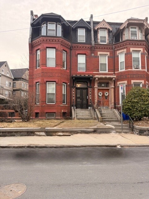 Building Photo - 43 Moreland St