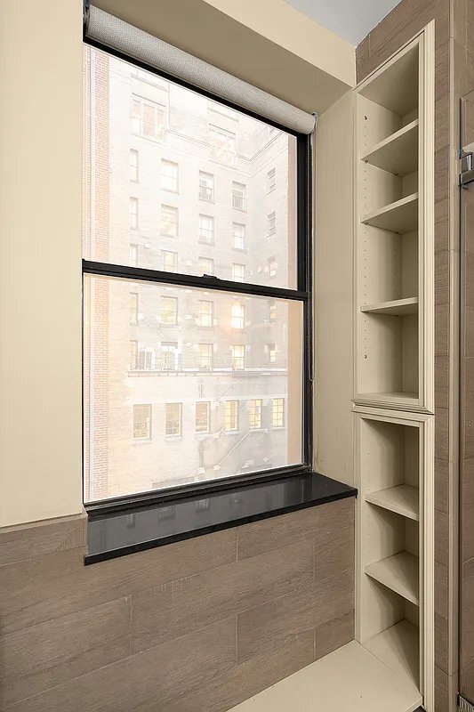Foto del edificio - 32 W 40th St