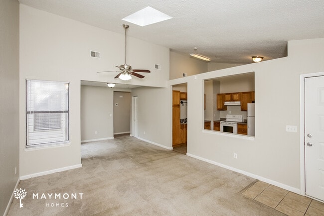 Building Photo - 228 Jadetree Dr