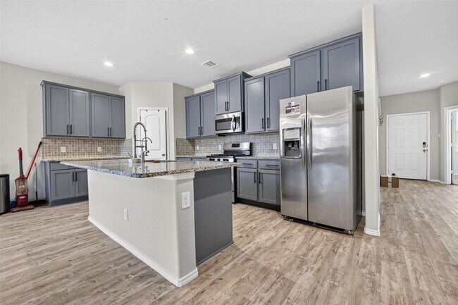 Foto del edificio - 2314 Fallen Willow Ct