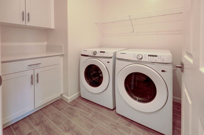 Foto del edificio - Brand New Home in Riverstone
