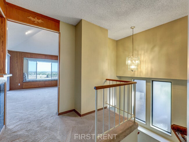 Building Photo - 2231 Pacific Ave