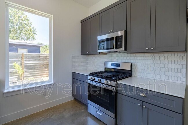 Building Photo - 6304 Laird Dr