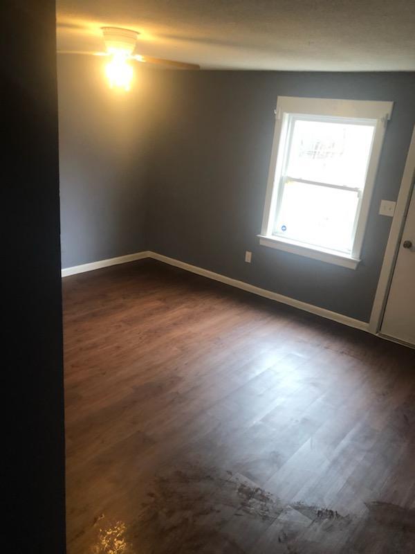 Building Photo - 1312 E Ridgeway Dr