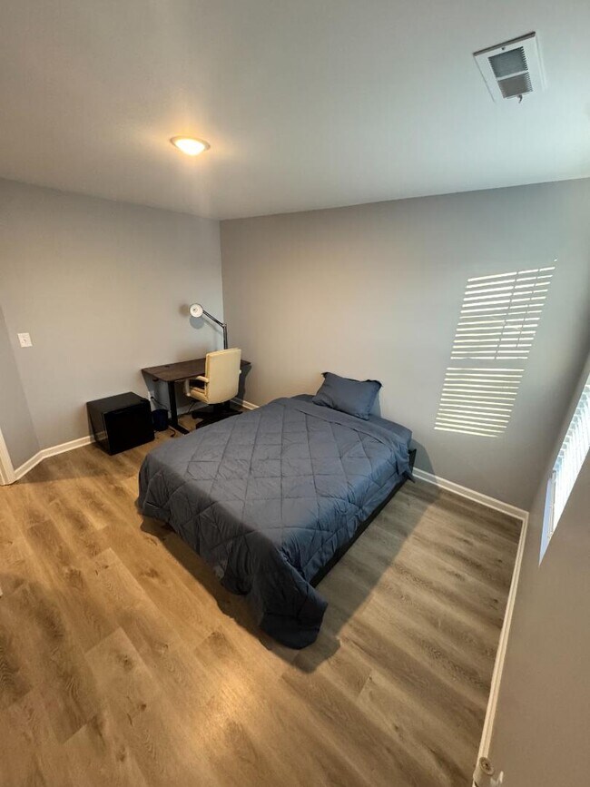 Foto del edificio - 2611 Carsten Ave