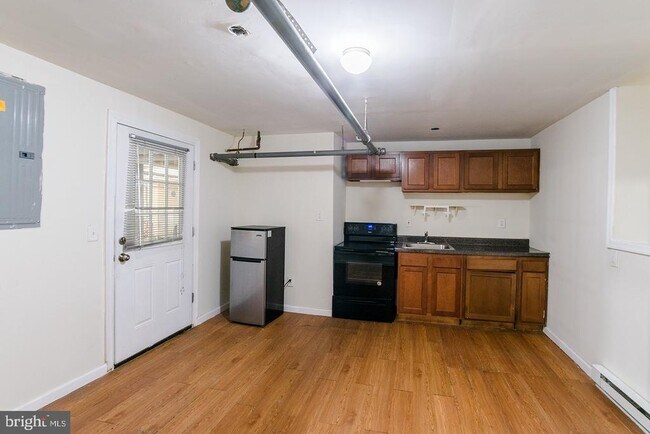 Building Photo - 1501 W Allegheny Ave