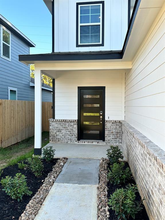 Building Photo - 10707 Violet Bloom Dr