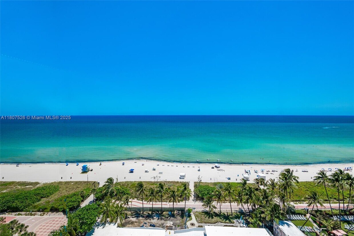 Foto principal - 5255 Collins Ave