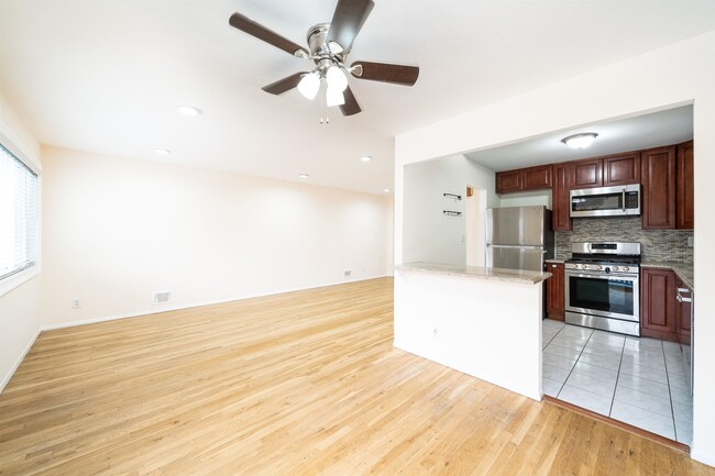Foto del edificio - 178 W 17th St