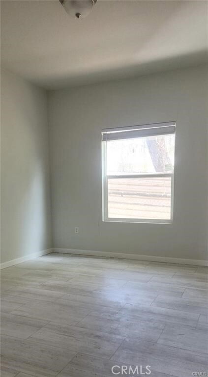 Foto del edificio - 33031 Catlin Ave
