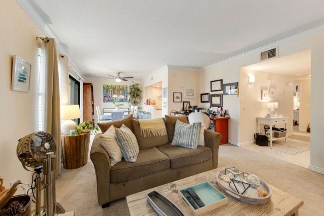 Foto del edificio - Long Term, Palm Lake 2 Bedroom condo!