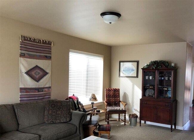 Building Photo - 152 Covey Ct