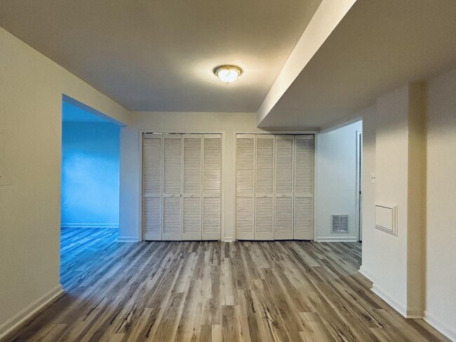 Building Photo - 506 Sparkleberry Terrace NE