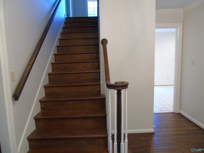 Foto del edificio - 3317 Lookout Dr SE