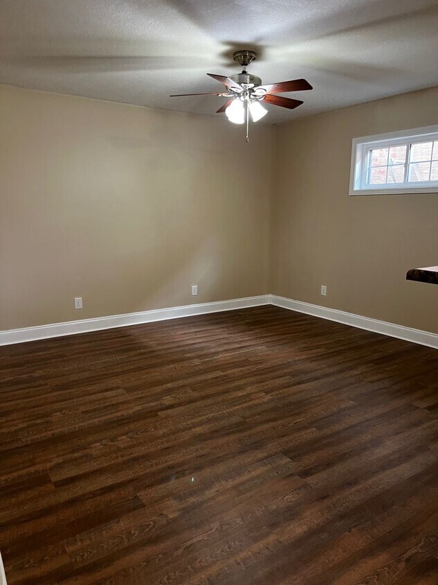 2 Bedroom / 1 Bath Johnson City, TN - 2 Bedroom / 1 Bath  Johnson City, TN