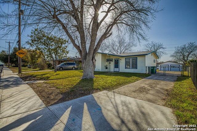 Building Photo - 662 Aurora