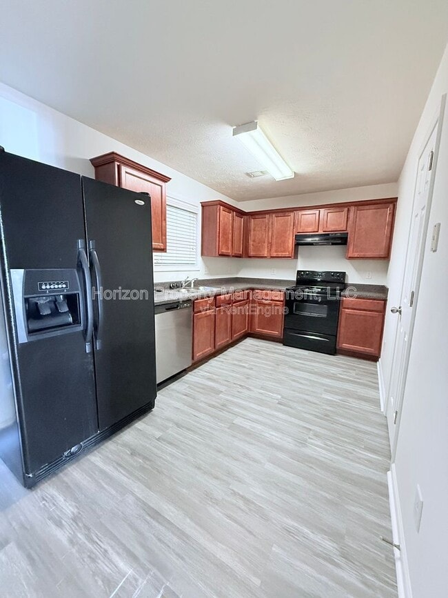 Building Photo - 1593 Little Creek Dr