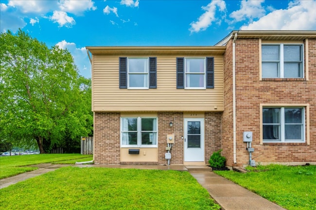 Building Photo - 214 Ashfield Ct