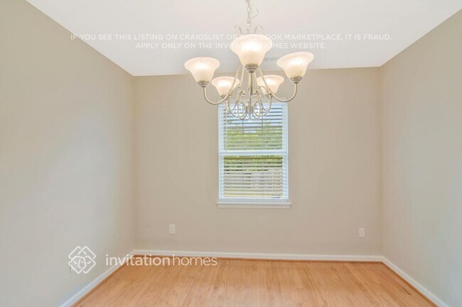Foto del edificio - 107 Knightwood Dr