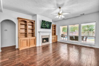 Building Photo - 3 Renoir Trail Pl