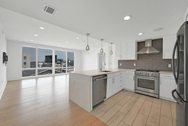 Foto del edificio - 209-211 Hackensack Plank Rd