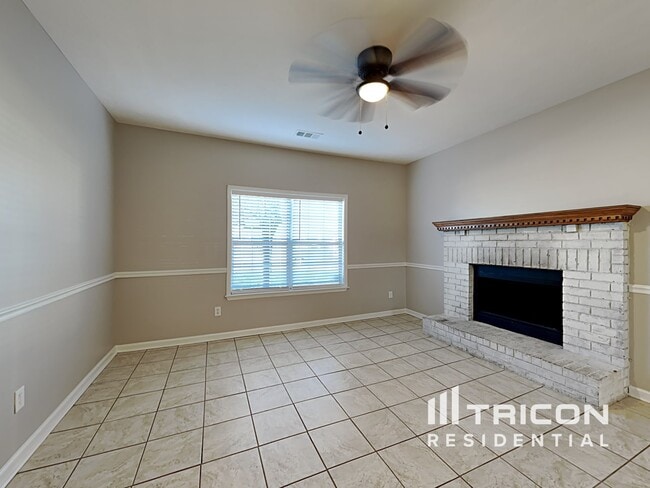 Building Photo - 205 Heritage Circle E La Vergne TN