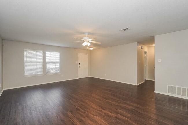 Building Photo - 2545 Grand Gulf Rd