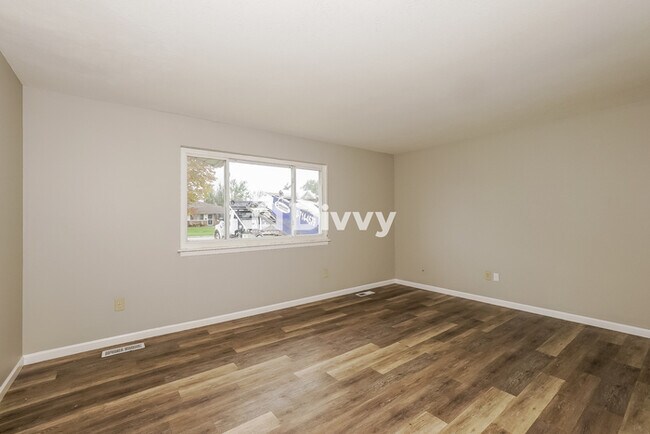 Building Photo - 4611 Tacoma Ave, Lorain, OH 44055