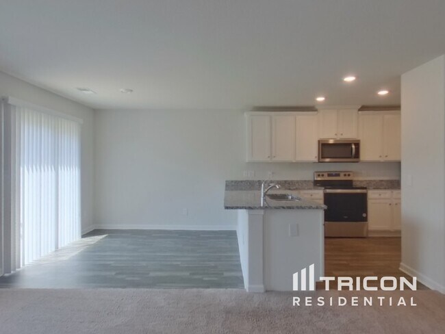 Foto del edificio - 2114 Southlea Dr