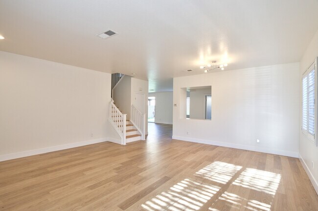 Building Photo - 36329 Capri Dr