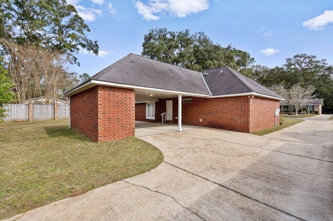 Building Photo - BEAUTIFUL HOME IN GREAT LOCATION!