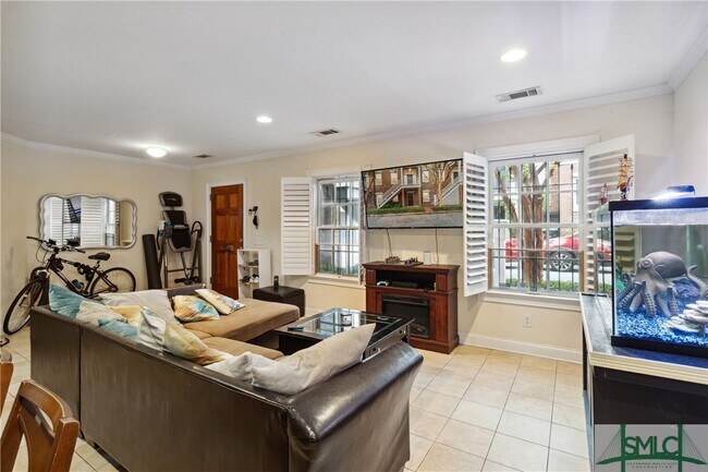 Foto del edificio - 313 W Taylor St