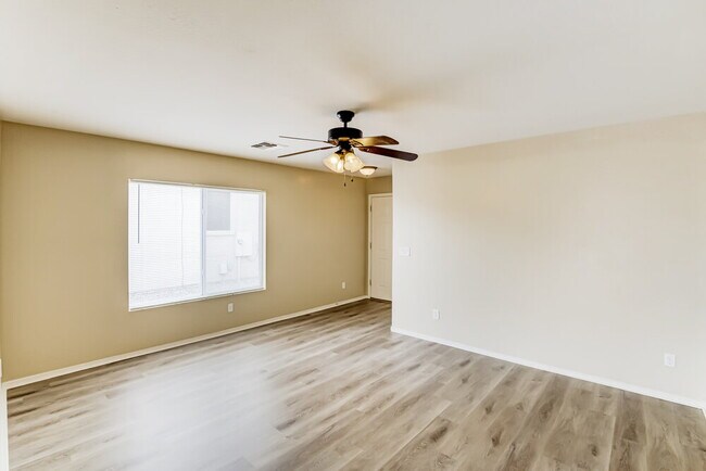 Foto del edificio - 1105 S 225th Ave