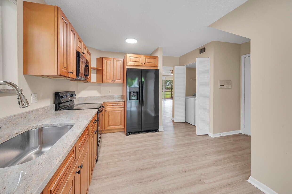 Foto principal - 9769 Nickels Blvd