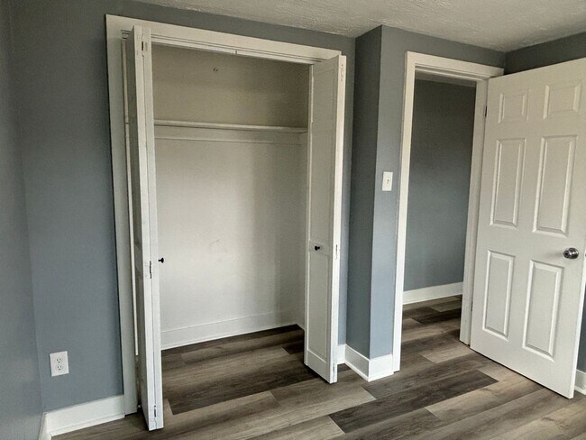 Foto del edificio - 1309 W Pruitt St