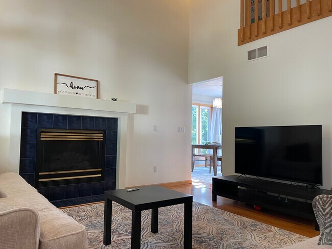 Building Photo - 14 Byars Cir