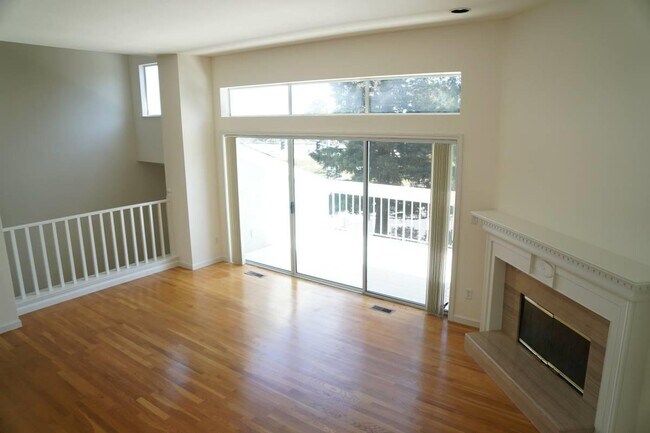 Foto del edificio - 20 Livingston Terrace Dr