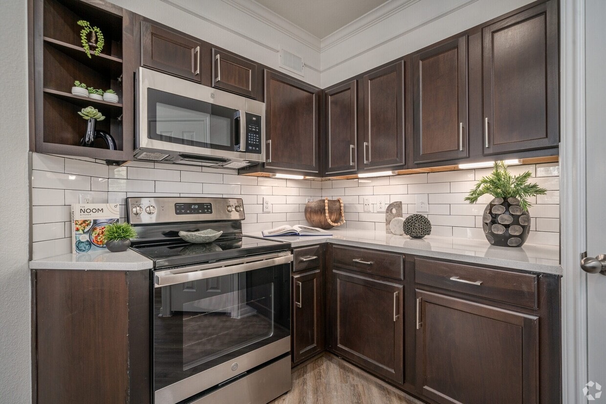 Primary Photo - Get Up to $2,000 Off Your New Home Today!