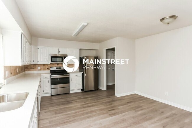 Foto del edificio - 3 Bedroom Pet-Friendly Home in Arlington, TX with Main Street Renewal