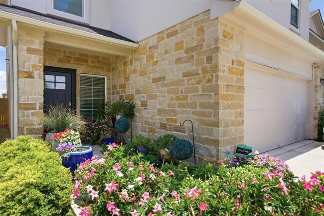 Building Photo - 1224 Vogel Dr