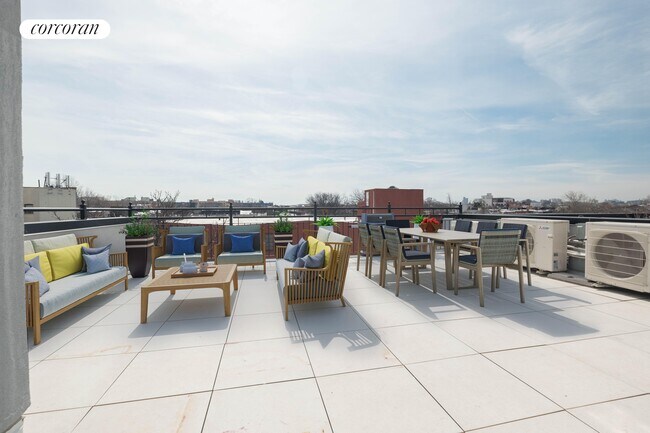 Foto del edificio - 770 Lafayette Ave