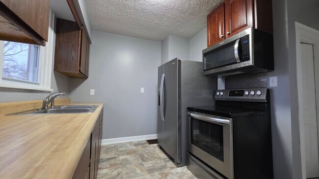 Foto del edificio - 530 Fleming Rd