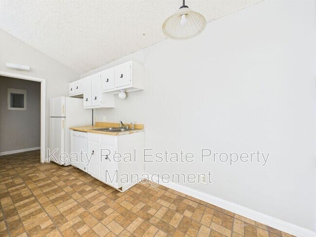 Foto del edificio - 513 Fox Run Ave