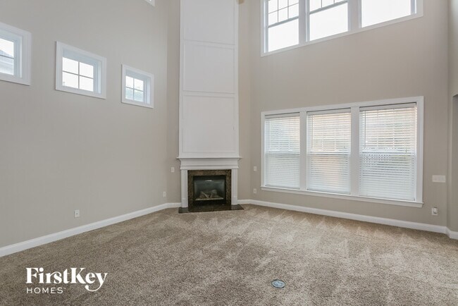 Foto del edificio - 270 Trillium St NW