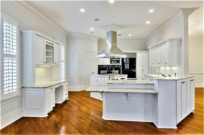 Foto del edificio - 3657 Peachtree Rd NE